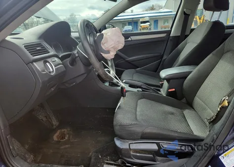 2014 Volkswagen Passat S z USA, uszkodzony, nr VIN 1VWAT7A38EC104736